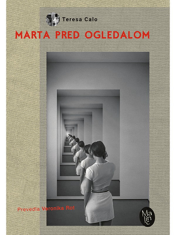 Marta pred ogledalom